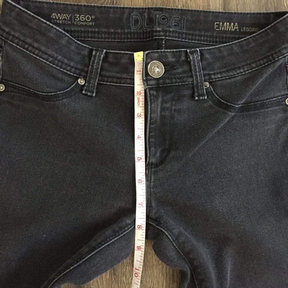 DL1961 Emma Legging Jeans in Onyx - Picture 10 of 12